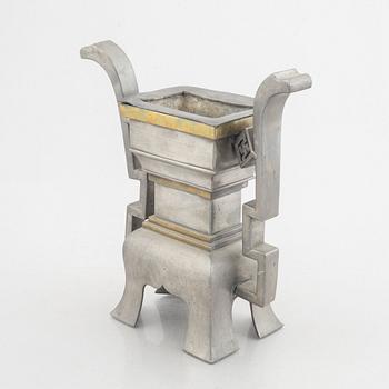 A Pewter incense burner, China, late Qing dynasty, around 1900.