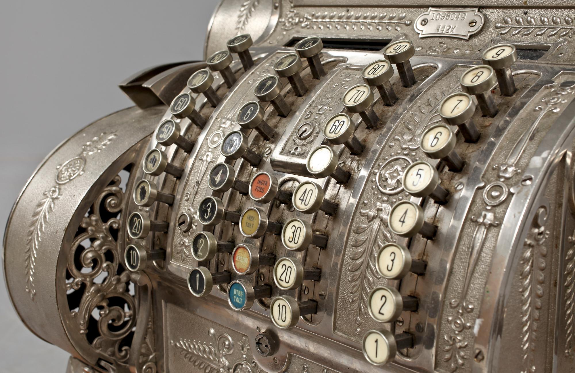 KASSAAPPARAT, National, 1900-talets första hälft.