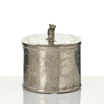 Nils Fougstedt, a Swedish Grace lidded box, Stockholm, 1923.