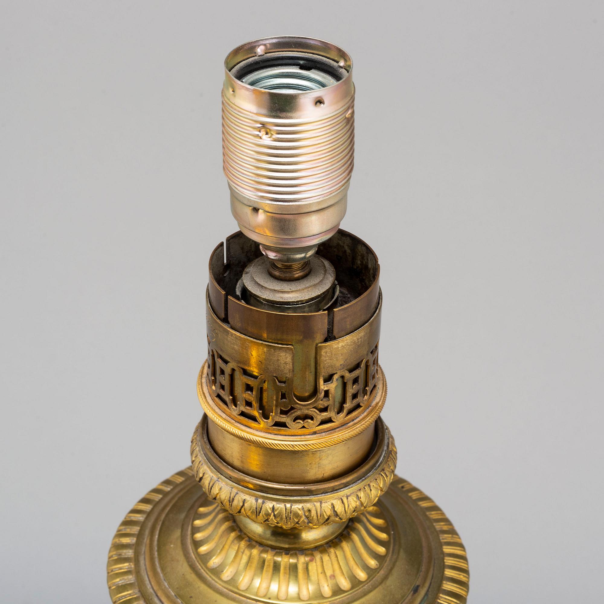 A famille verte beaker vase, Qing dynasty, Kangxi (1662-1722).