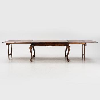 A birch dining table, first half of the 20th century.