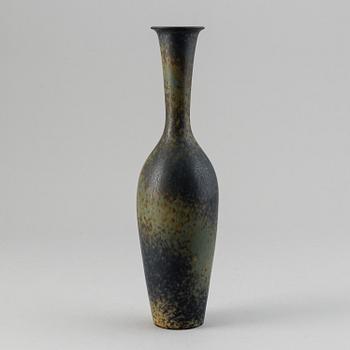 GUNNAR NYLUND, a stoneware vase, Rörstrand. Sweden 1950-60's.