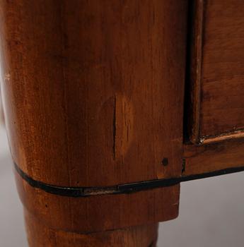 SKRIVBORD, England, 1800-talets andra hälft.