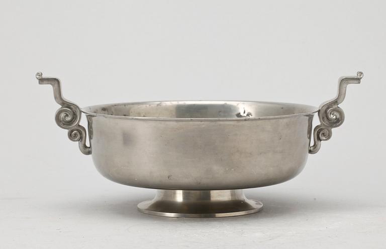 SKÅL PÅ FOT, tenn, Edvin Ollers, 1932.