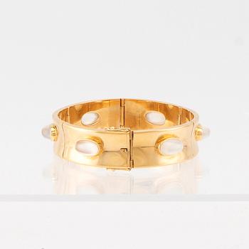 Armband 18K guld samt cabochonslipade månstenar Olle Torrestad Halmstad 1962.