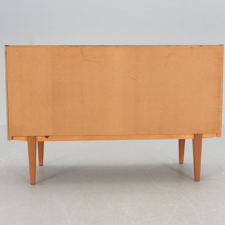 SIDEBOARD, 1900-talets mitt.