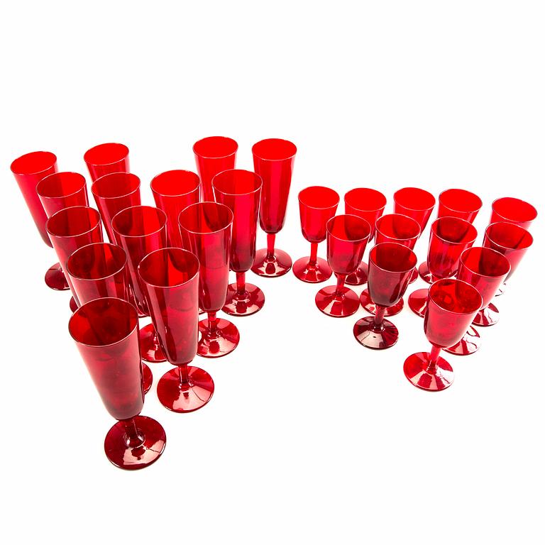 A Monica Bratt 27 pcs glass service from Rejmyre.