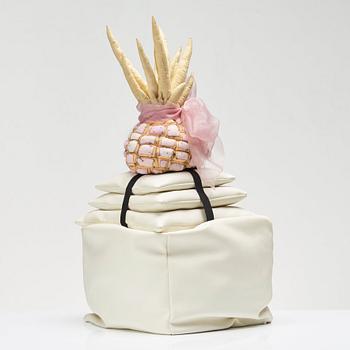 Märit Runsten, "Power meat united".