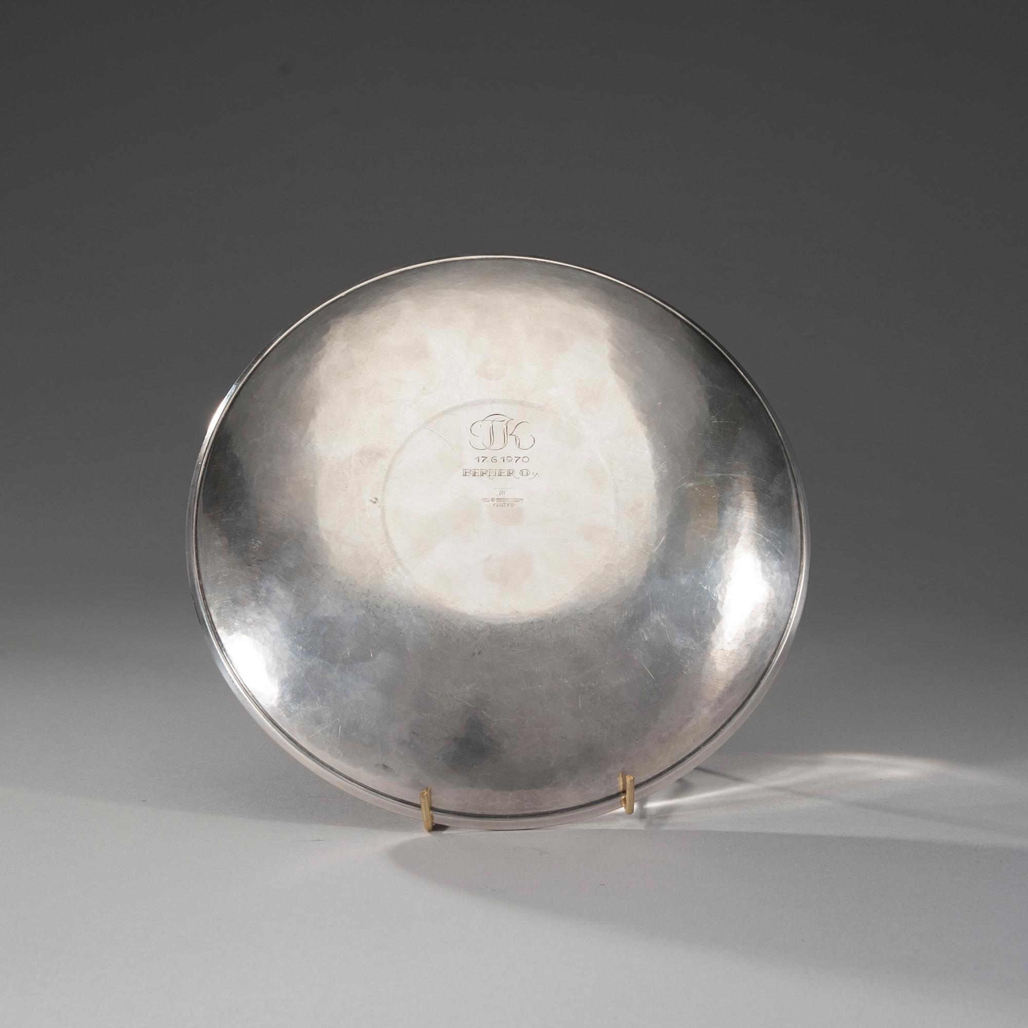 FAT, silver, Tapio Wirkkala, signerad TW. Hopeakeskus Oy, Hämeenlinna 1969. Vikt 508 g.