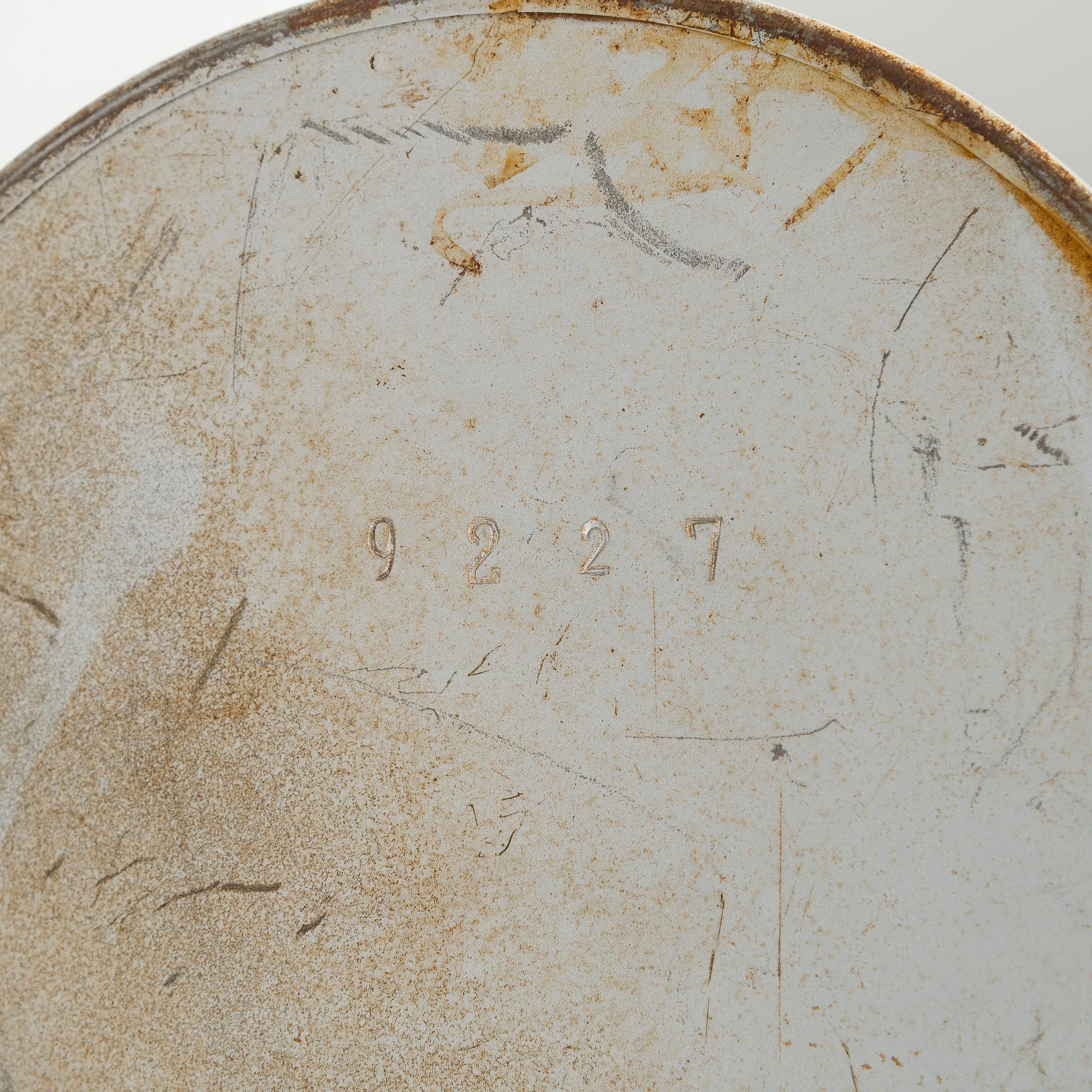 Paavo Tynell, bordslampa, modell 9227, Idman 1900-talets mitt.