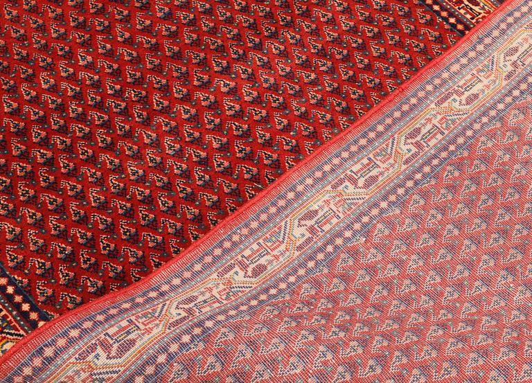 Gallerimatta, Sarouk, ca 315 x 113 cm.