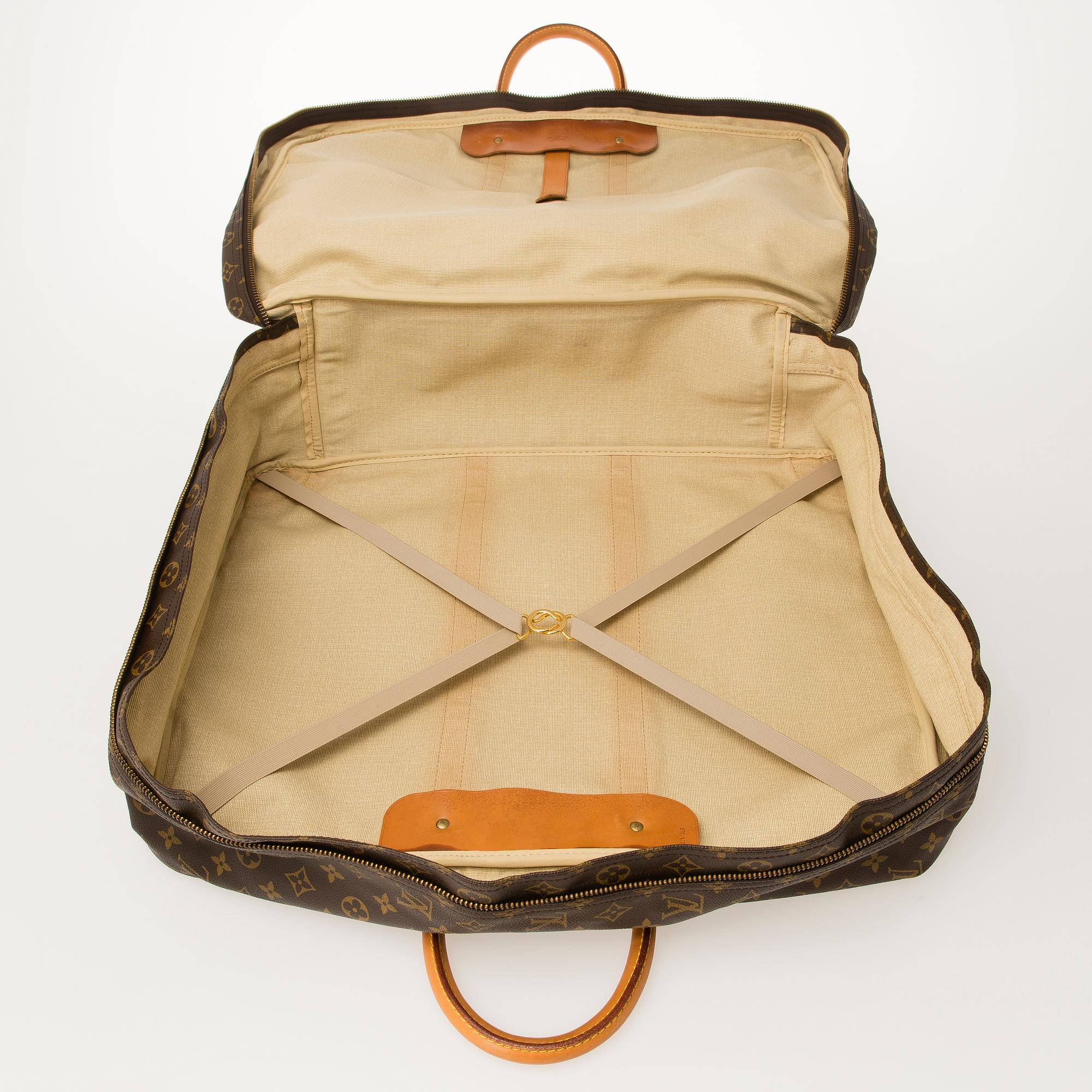 LOUIS VUITTON, Monogram Canvas Sirius Suitcase.