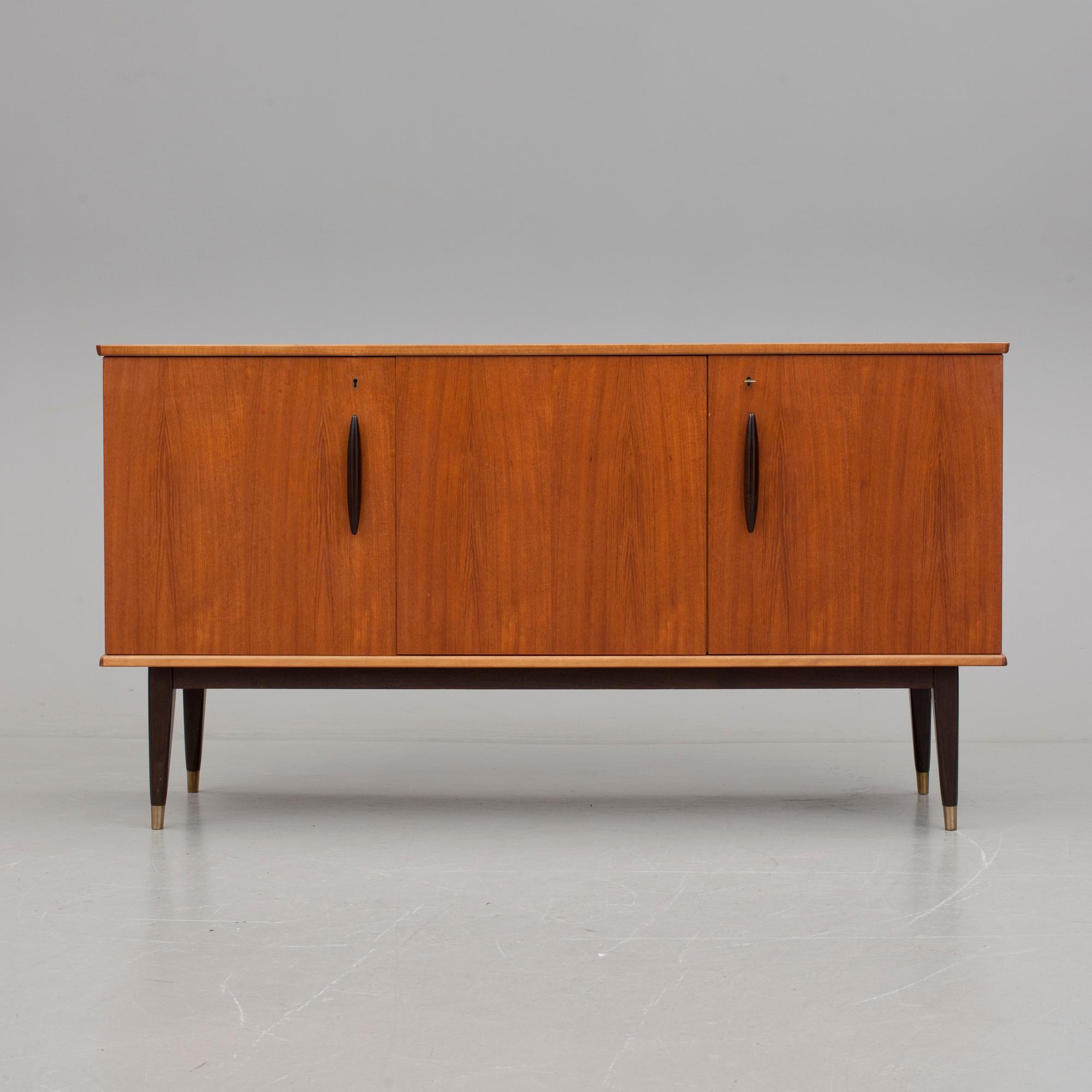 SIDEBOARD, 1960-tal.