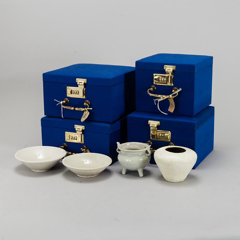 A group of white glazed ceramics, South East Asia, 16th/15th Century.
