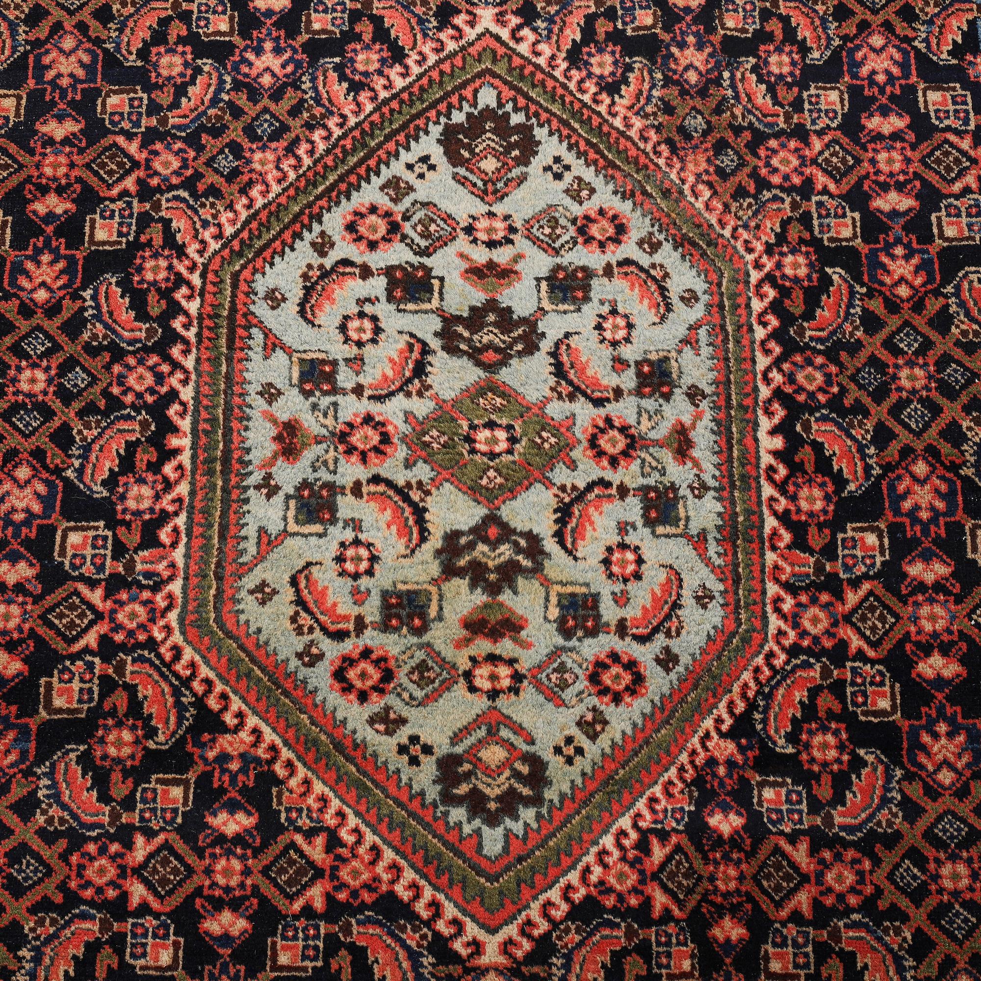 MATTO, Tabriz, ca 326 x 228 cm.