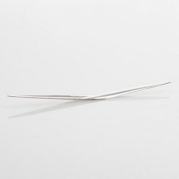 Tapio Wirkkala, A silver dish and letter knife, Kultakeskus Hämeenlinna 1960 and 1964.