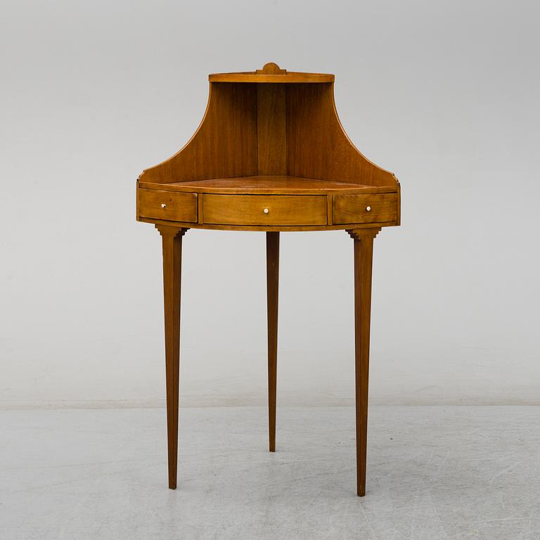 TABLE, gustavian style, 20th century.