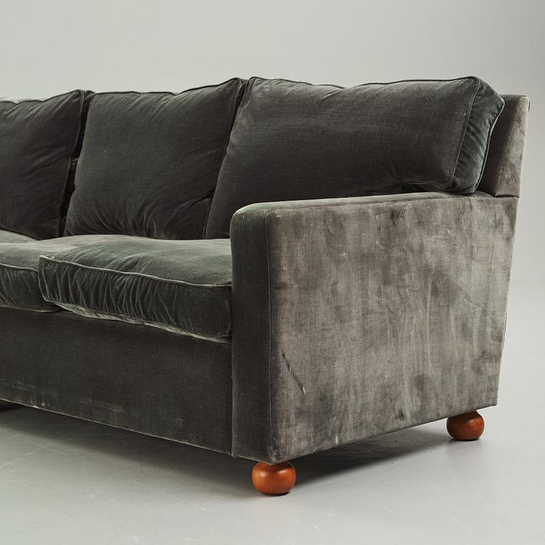 Josef Frank, soffa, modell 3031, Svenskt Tenn, 2015.
