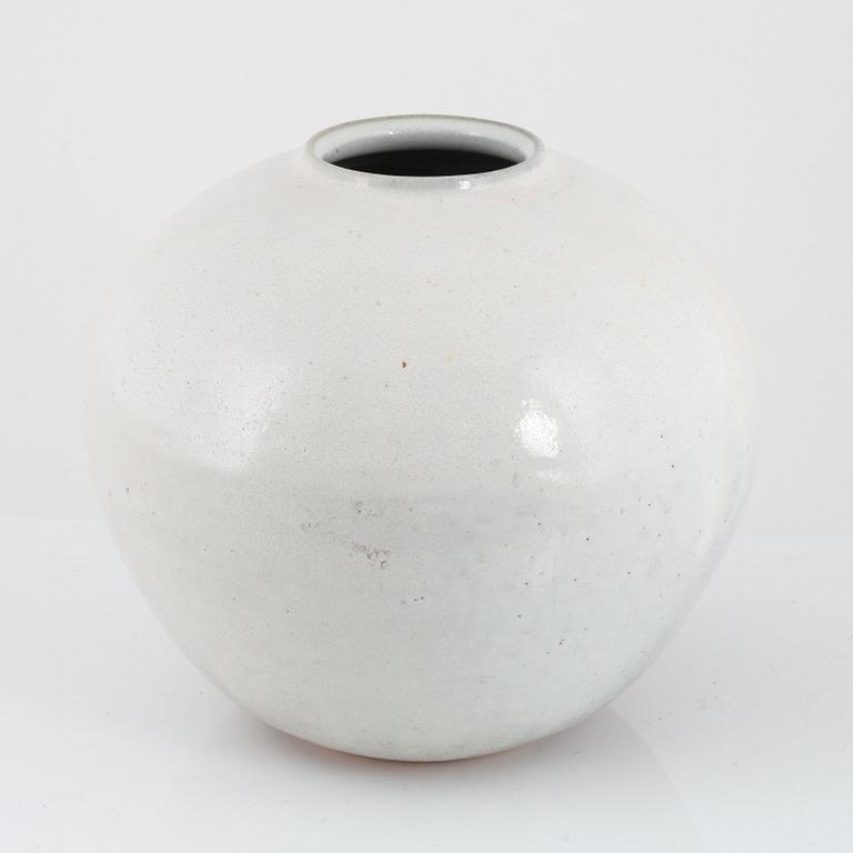 A vase, Japan, 1960's/70's.