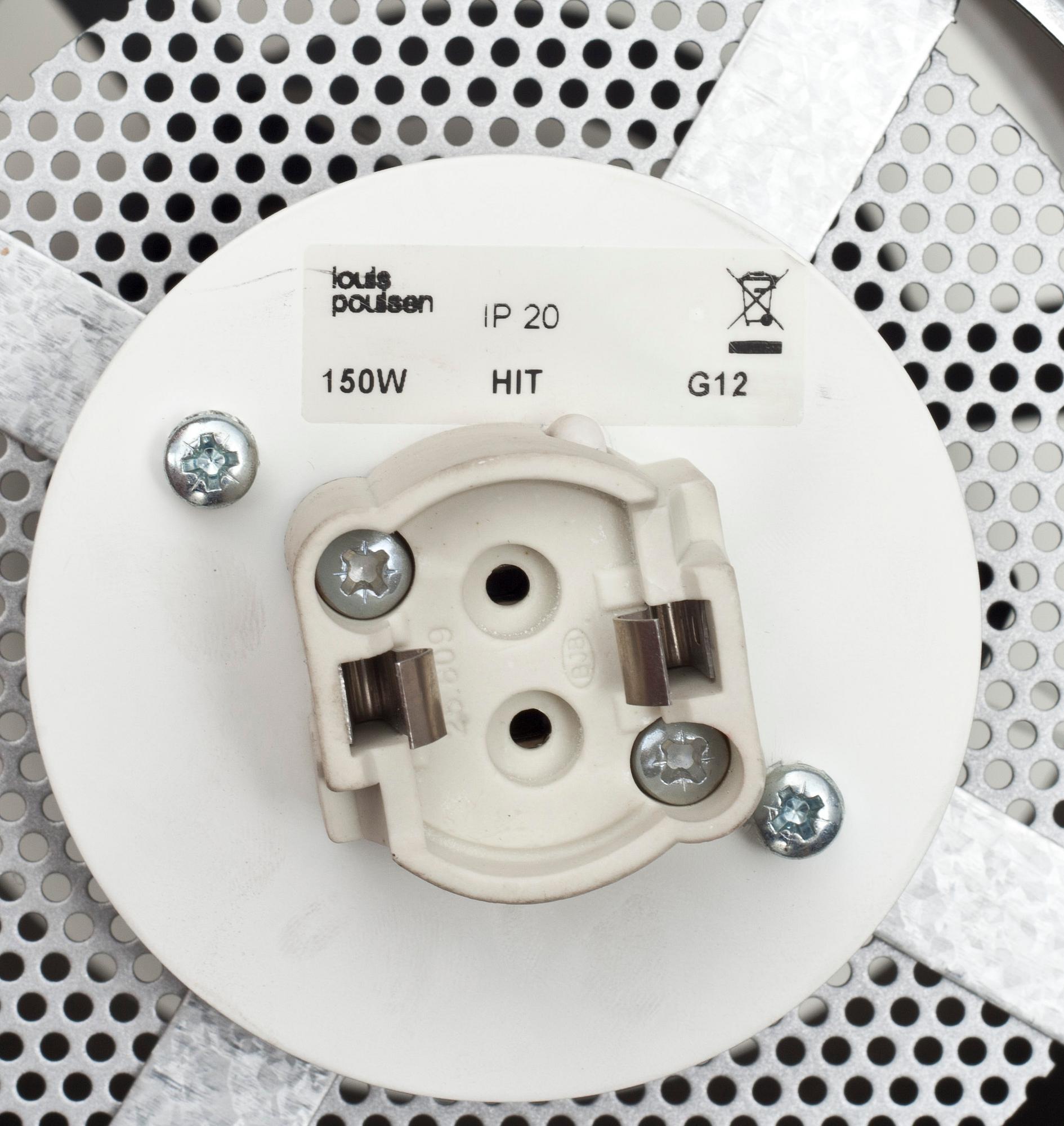 TAKLAMPA, "PH-Kotte". Poul Henningsen för Louis Poulsen. Danmark, 1900-talets andra hälft.