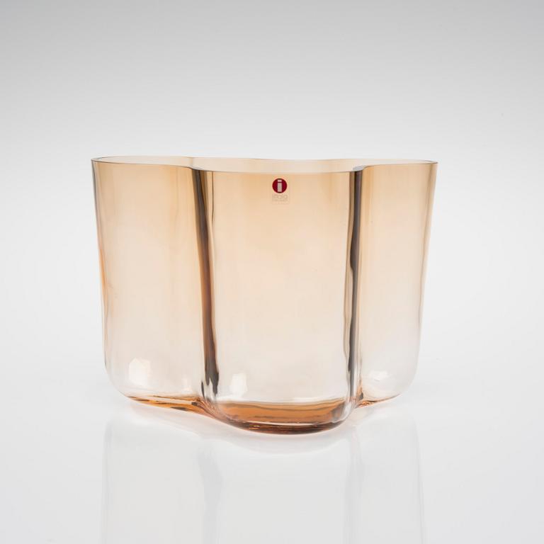 VAS, glas, "Savoy" signerad Alvar Aalto Iittala 1936-1996.
