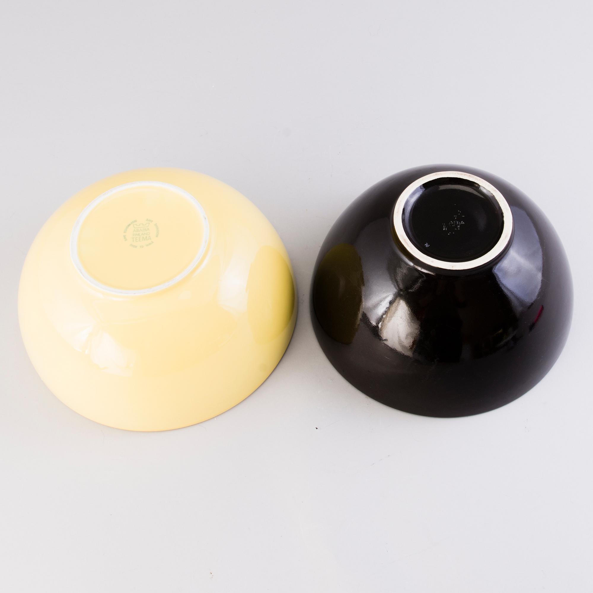 KAJ FRANCK, A 67-piece SET OF KILTA / TEEMA FAYENCE / PORCELAIN by Arabia.