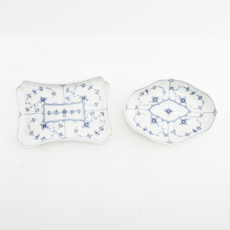 Servis 31 dlr "Musselmalet rifflet" Royal Copenhagen Danmark 1900-talets senare del porslin.