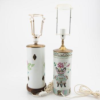 A set of two Chinese porcelain table lamps 19th/20th century.