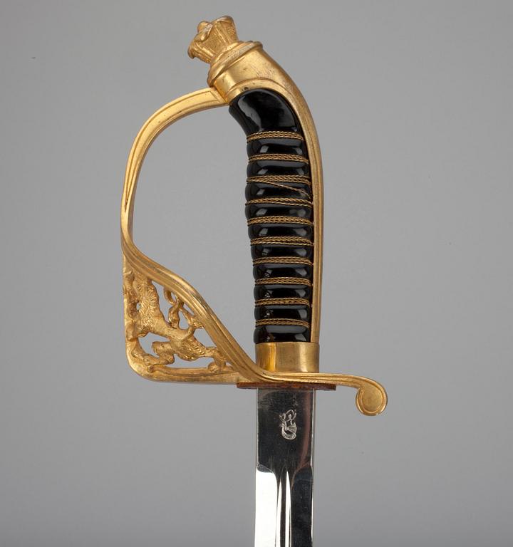 MIEKKA, Suomalainen jalkaväenupseerinmiekka M-1919.