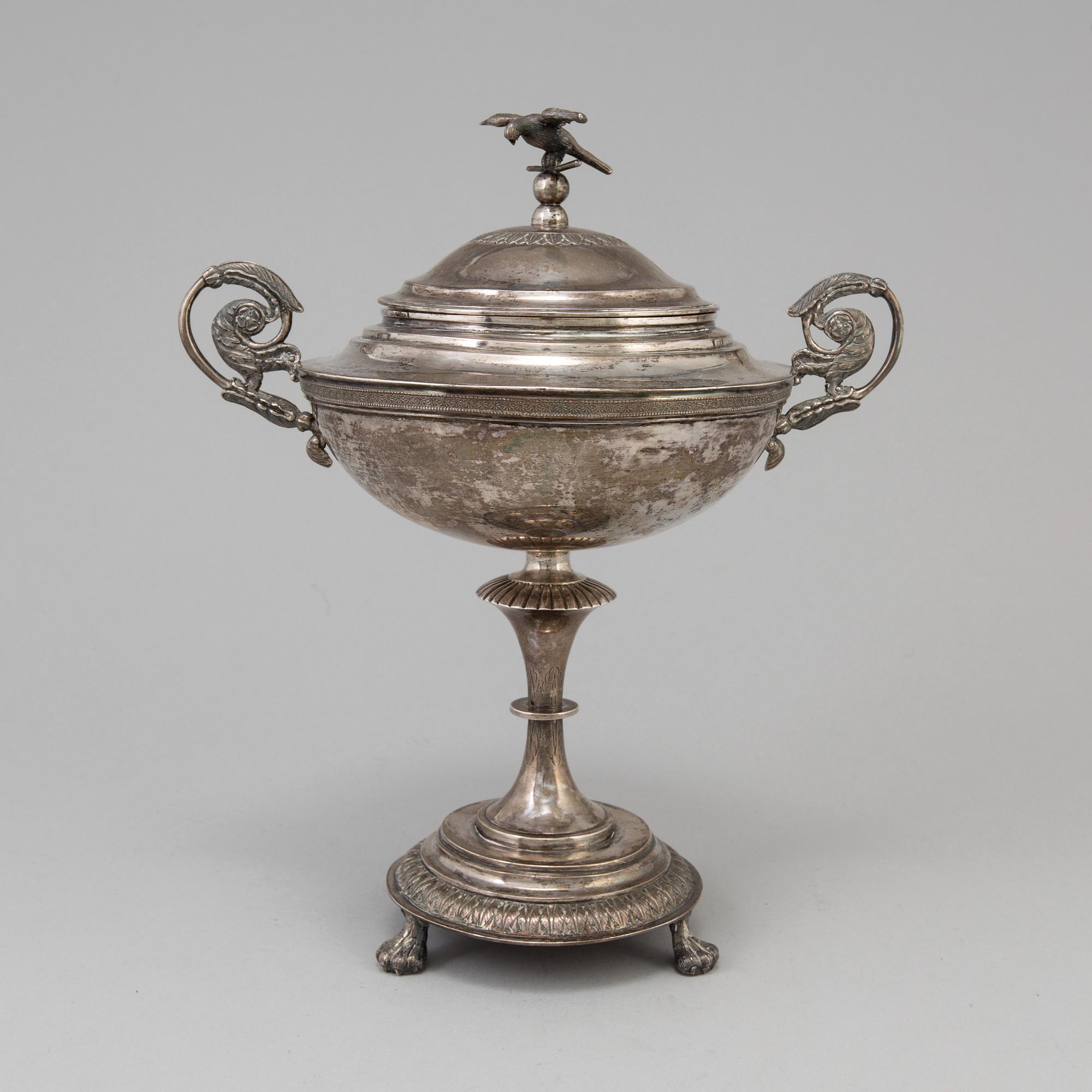 SOCKERSKÅL, silver, Carl Petter Lampa, Stockholm 1824. Vikt ca 780 gram.
