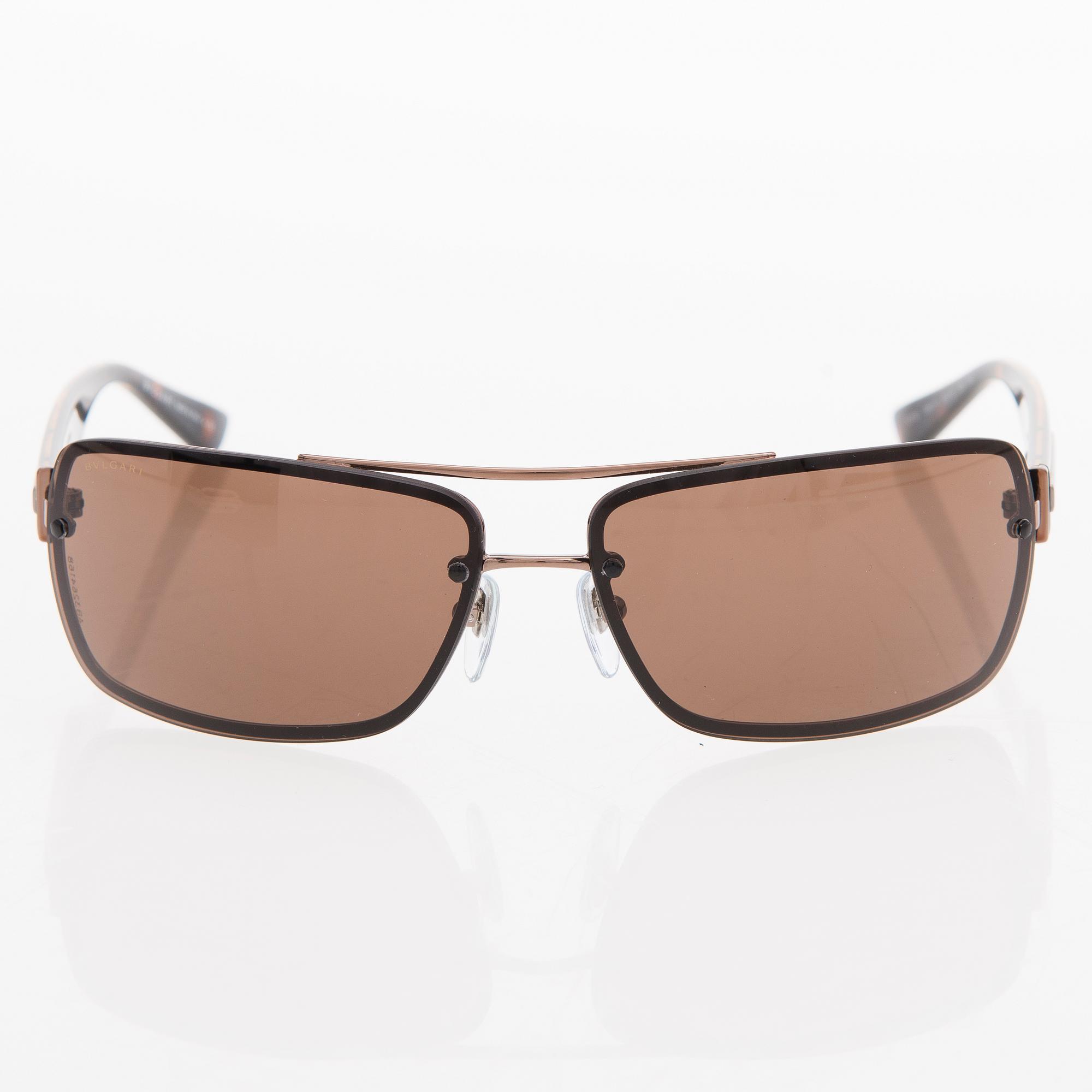 BVLGARI SOLGLASÖGON, modell 5016.