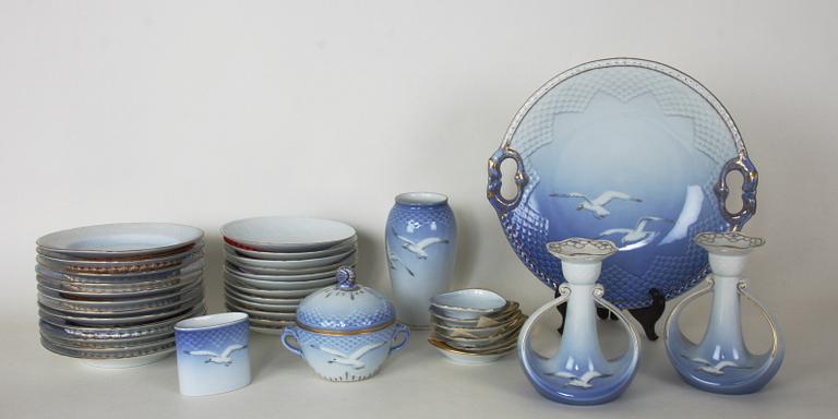 KAFFESERVIS, 36 delar, porslin, "Måsen", Bing & Gröndahl.