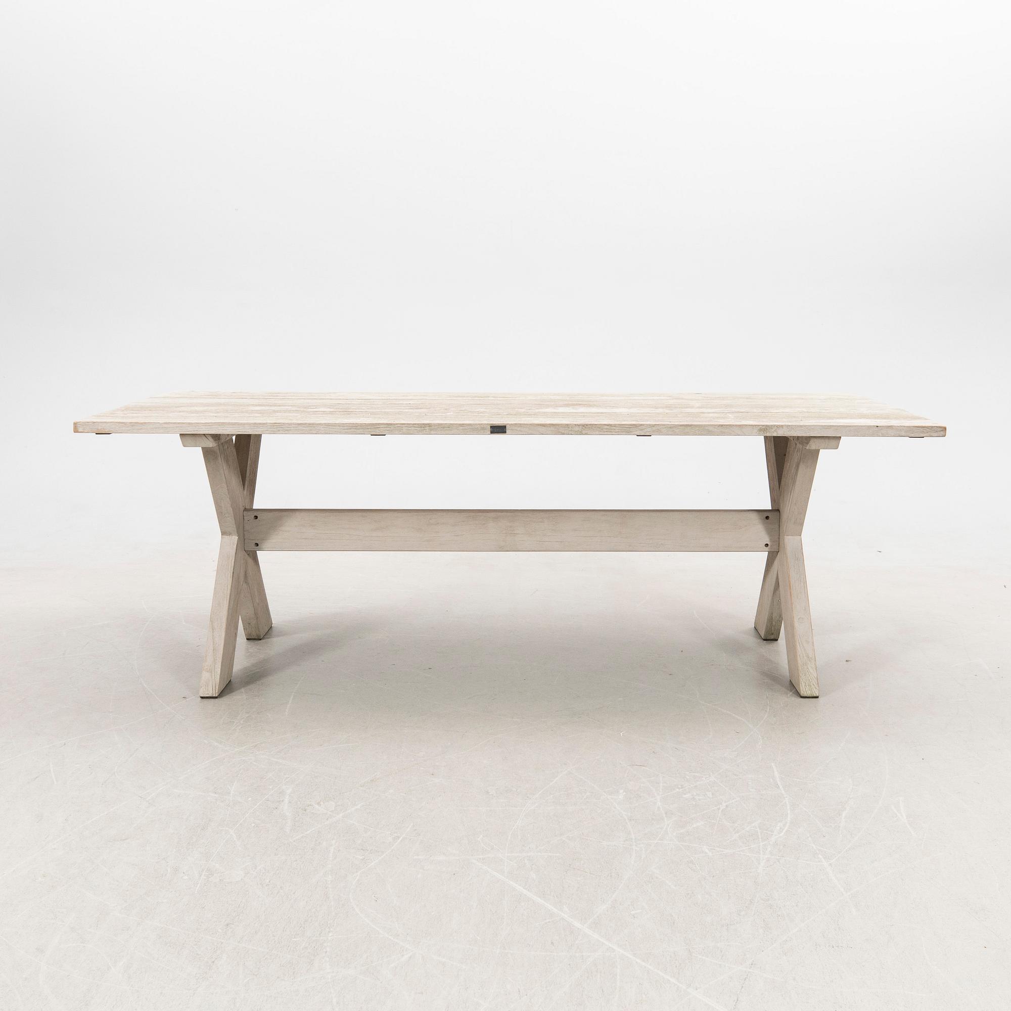 Matbord, Artwood, 2000-tal.