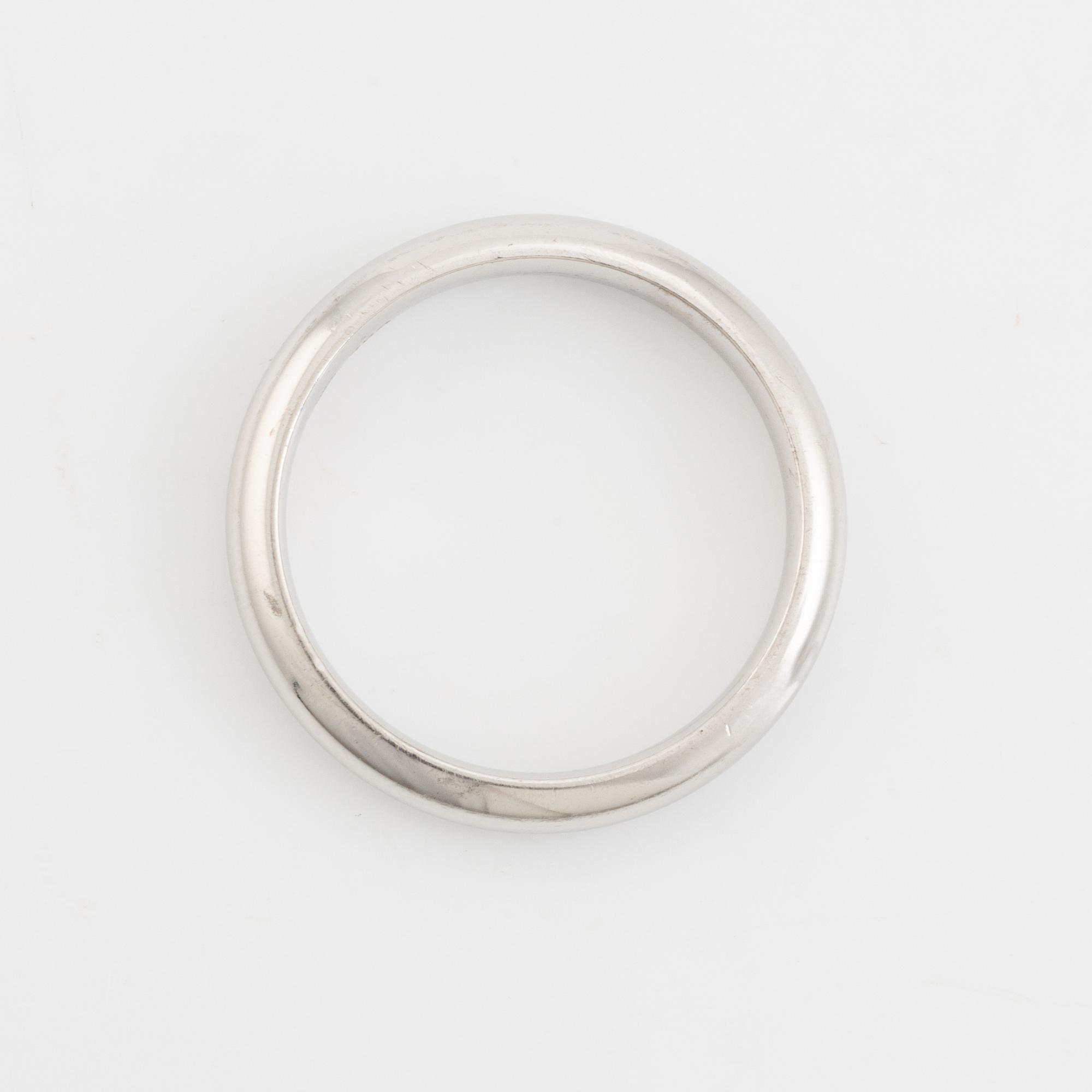 Georg Jensen ring 18K white gold.