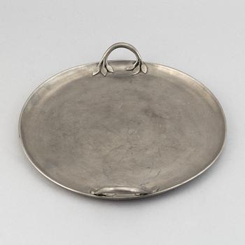A pewter tray, Firma Svenskt Tenn, Stockholm, 1942.