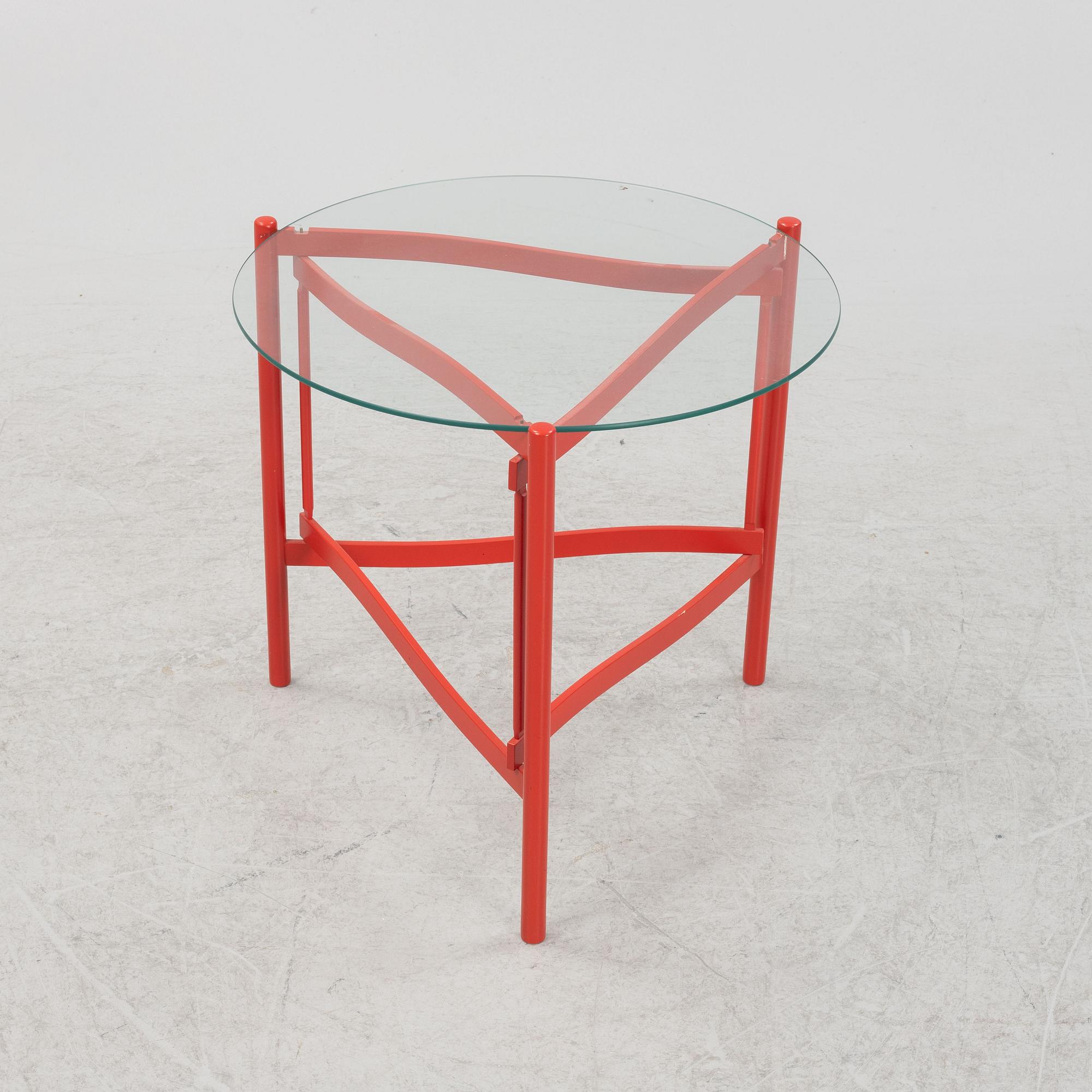 Hans Johansson, soffbord, "Tema", för Karl Andersson & Söner. 2000-tal.