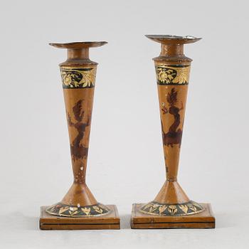 LJUSSTAKAR, 1 par, bemålad plåt, empire, 1800-talets första hälft.