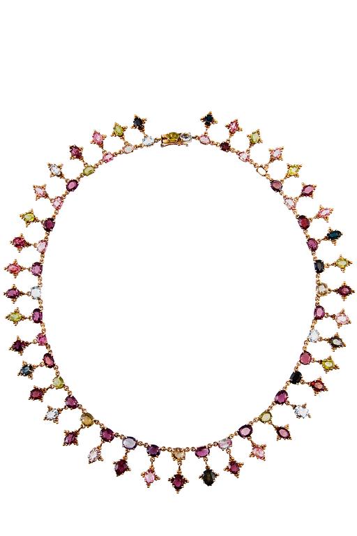 A GEMSTONE COLLIER.