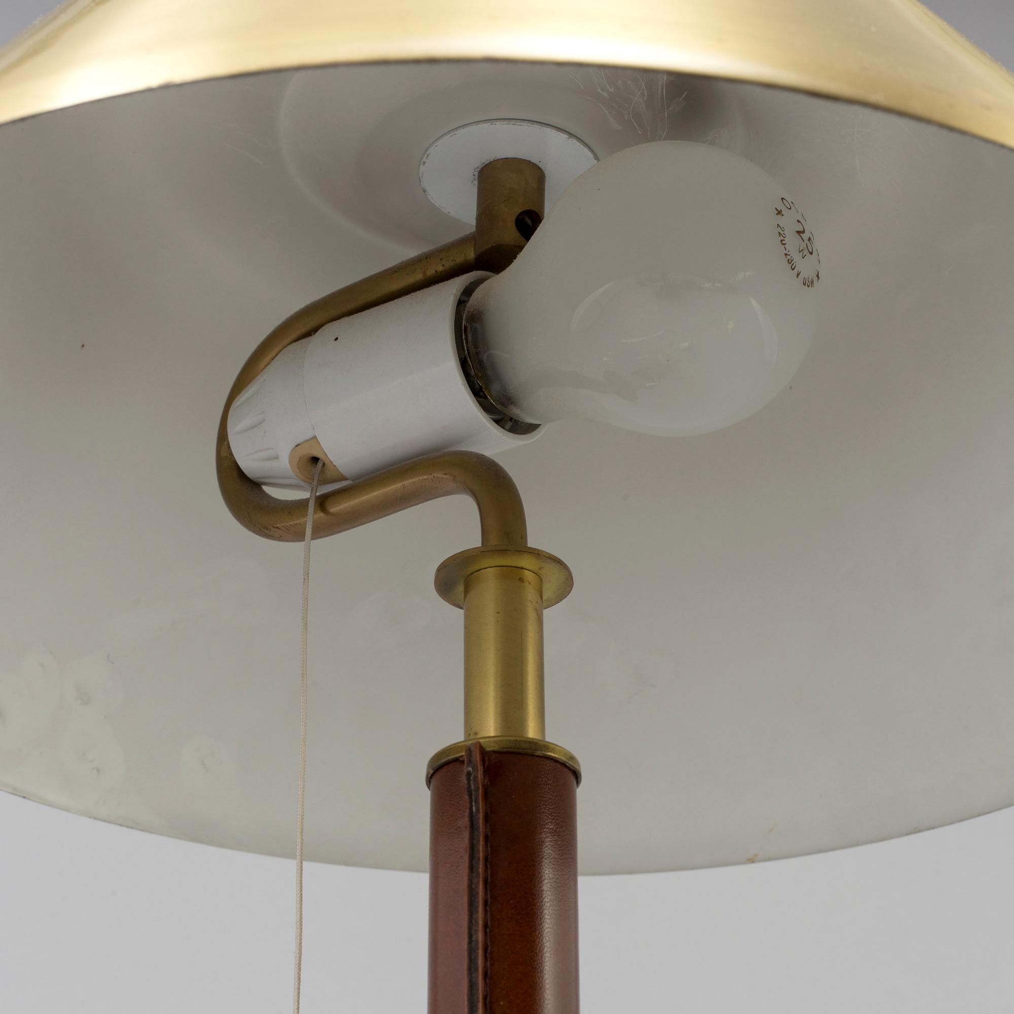 An 1950s table light from Falkenbergs Belysning.