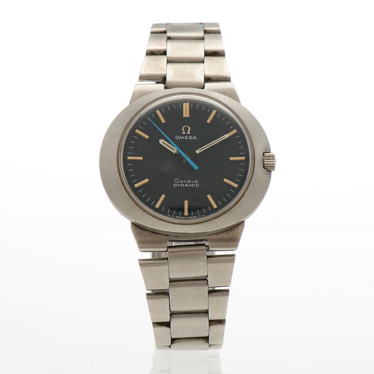 OMEGA, Dynamic, armbandsur, 42 x 36 mm.
