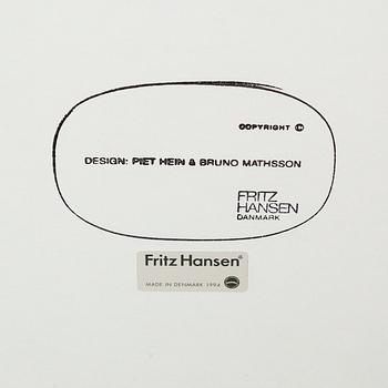Bruno Mathsson & Piet Hein, a 'Supercirkel' dining table, Fritz Hansen.