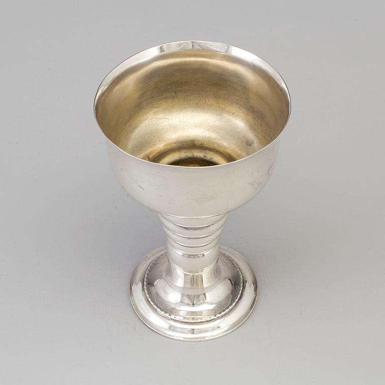 A Danish Art Nouveu sterling silver vase maker's mark A Michelsen, Copenhagen, 1912.