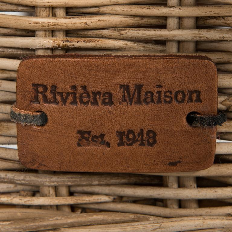 Ruokapöytä ja 10 tuolia, Riviéra Maison.