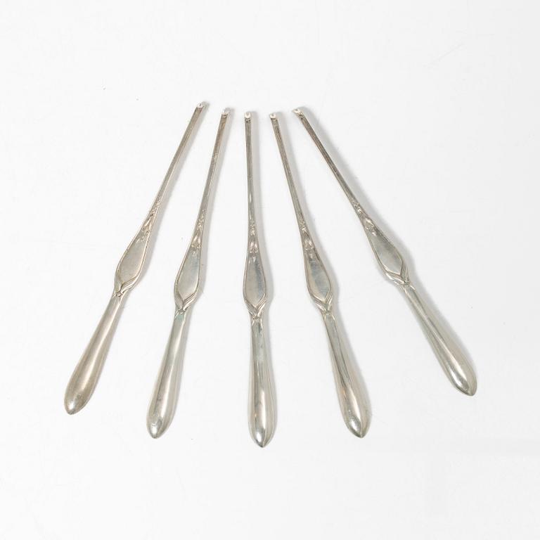 Hummergafflar, 5 st, samt smörhundar, 10 st, silver, 1900-talets mitt.