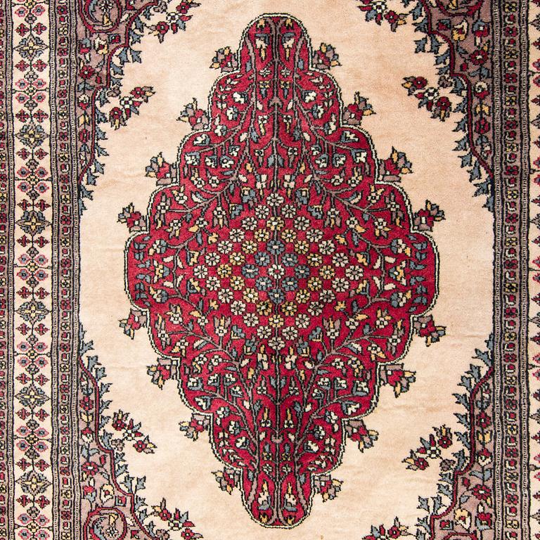 Matta, Täbriz, circa 124 x 185 cm.