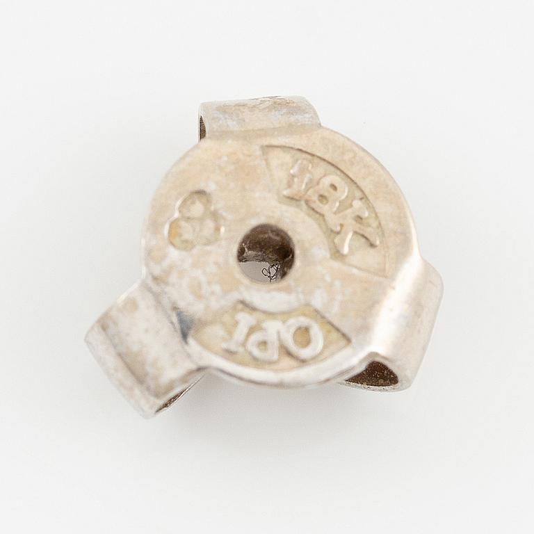 Örhängen, 18K vitguld med odlade pärlor och åttkantslipade diamanter.