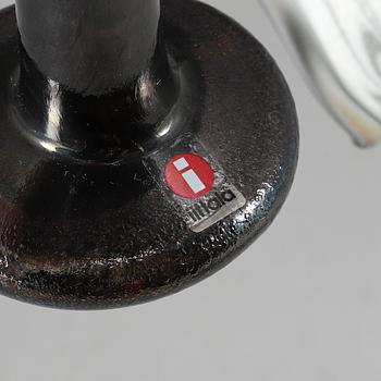 OIVA TOIKKA, lintu, lasia, signeerattu ja numeroitu, O. Toikka Nuutajarvi Tacoma 2011.