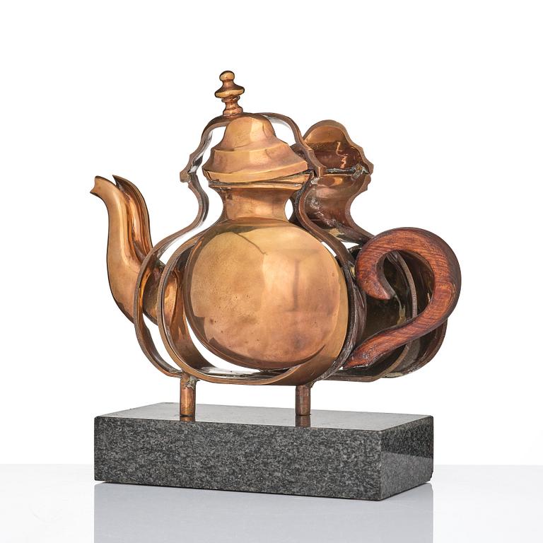 Arman (Armand Pierre Fernandez), "Tea for Two (Théière découpée)".