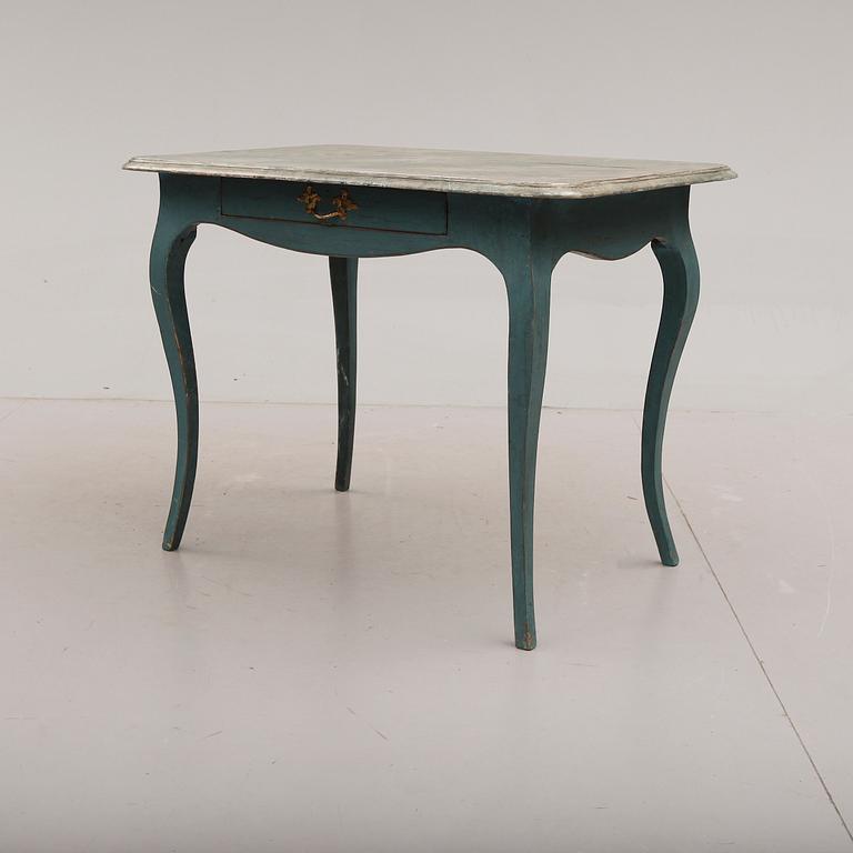 SKRIVBORD, rokokostil, 1800-talets första hälft.