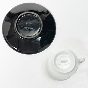 Tapio Wirkkala, A dinner service, 81 pieces, porcelain, “Variation”, Rosenthal Studio-line, designed in 1962.